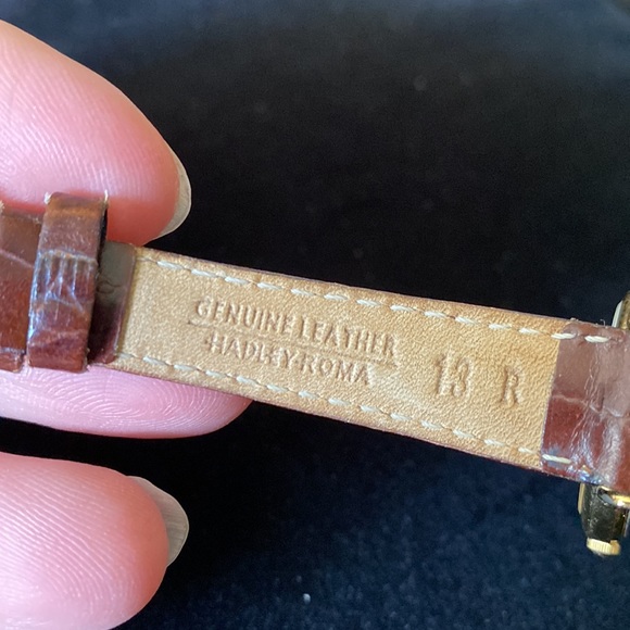 SEIKO QUARTZ Vintage watch. Made in Japan. GORGEOUS floral design face!! - Picture 13 of 14